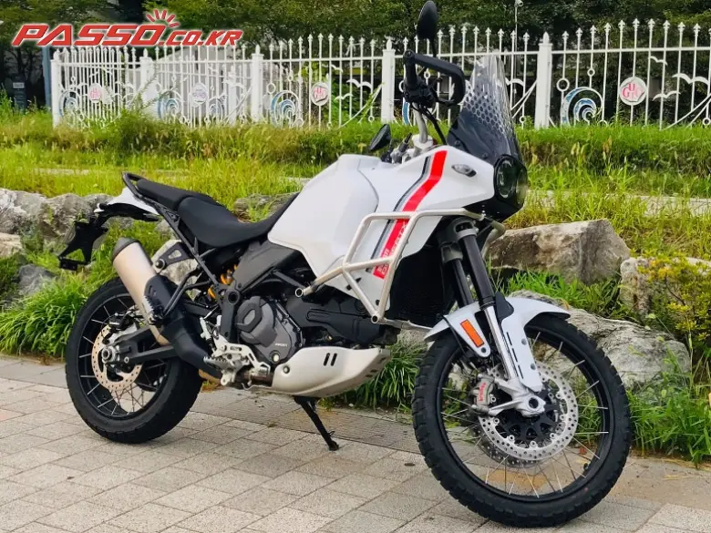 Ducati Desert X