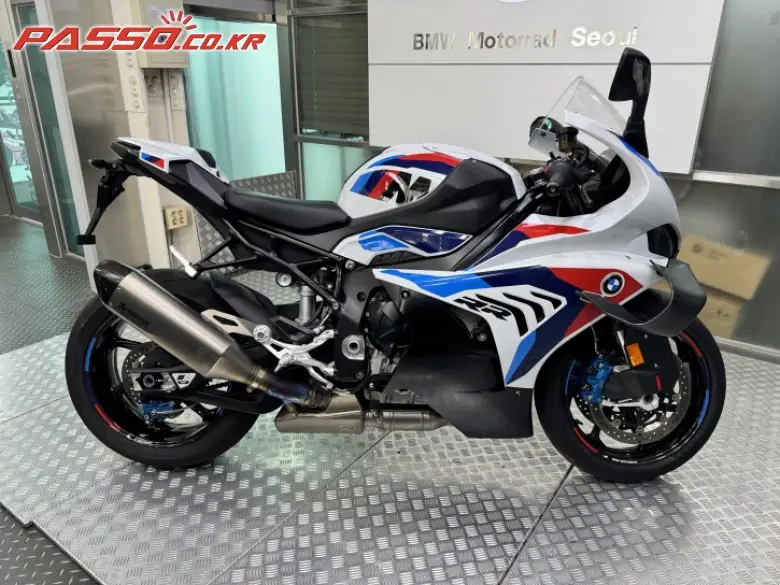 BMW M 1000 RR