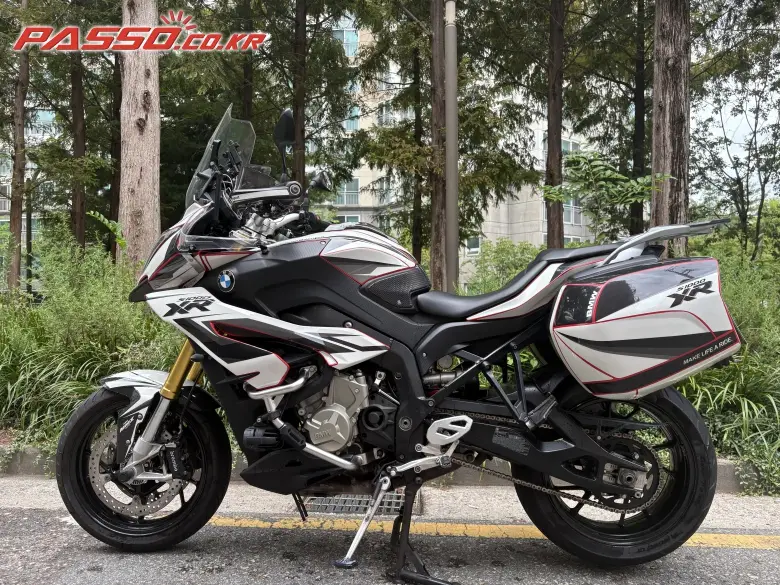 BMW S 1000 XR