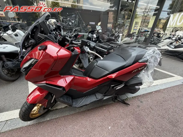 Honda ADV 350