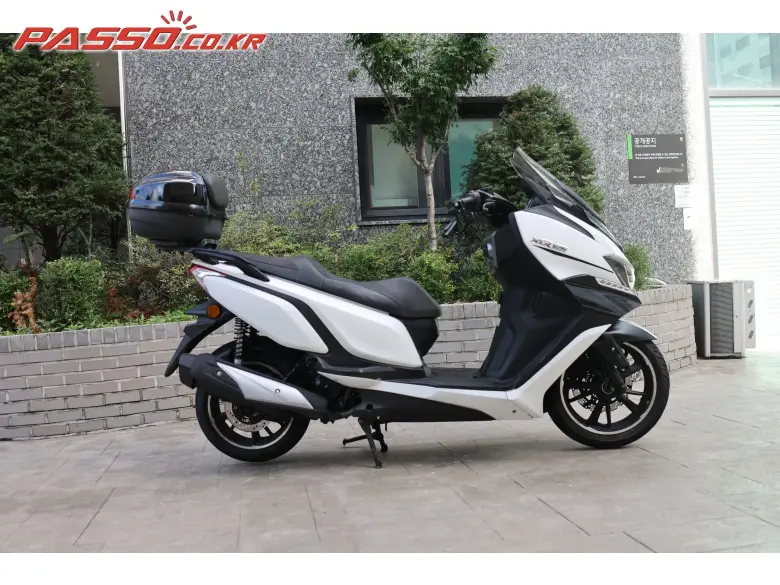 DNA Motors / Daelim XQ 125