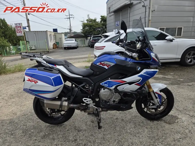BMW S 1000 XR