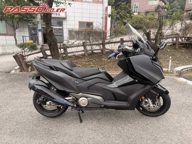 Kymco AK 550 i