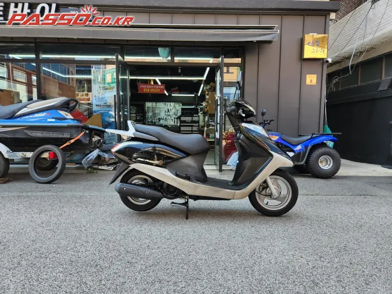 Honda SCR 110 α