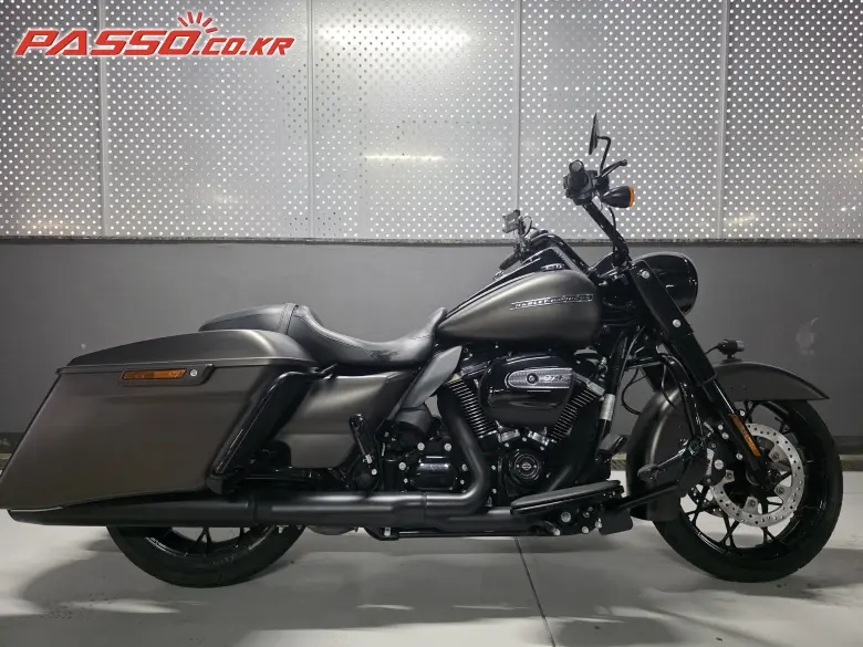 Harley-Davidson Road King Special
