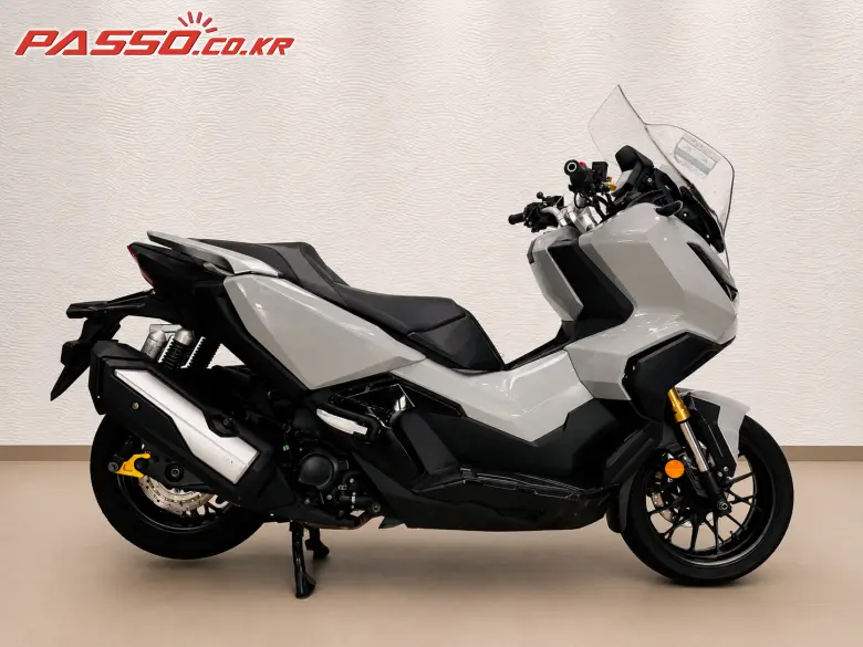 Honda ADV 350