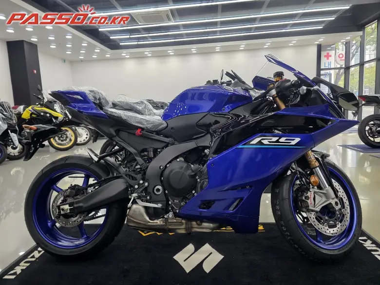 Yamaha YZF R9