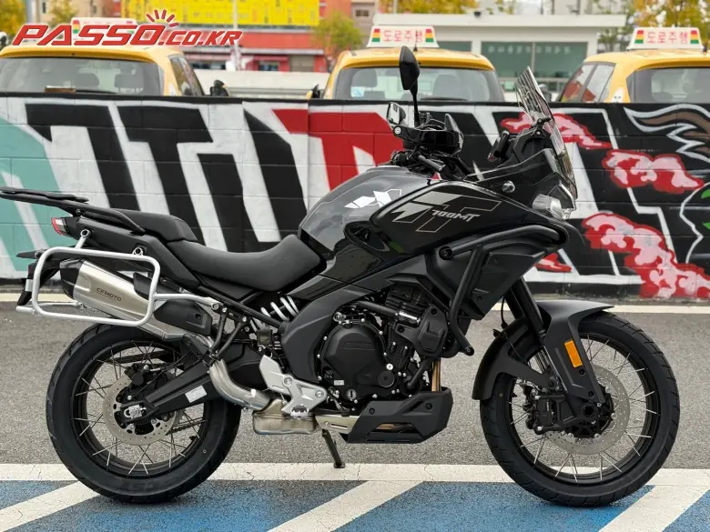 CFMoto 700 MT