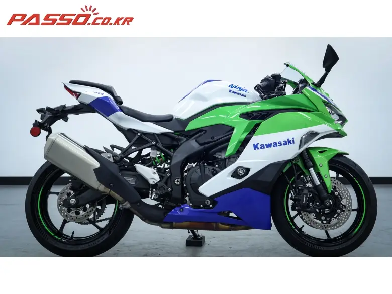 Kawasaki Ninja ZX 4 RR