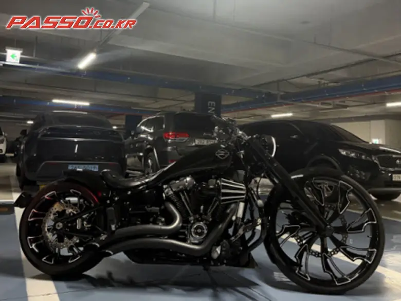 Harley-Davidson Breakout 114