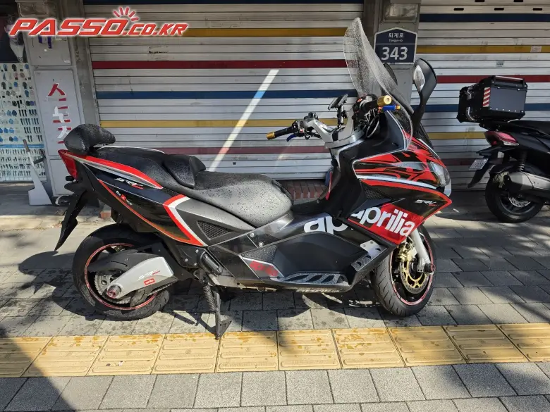 Aprilia SRV 850