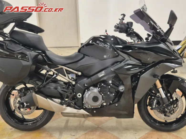 Suzuki GSX S 1000 GT