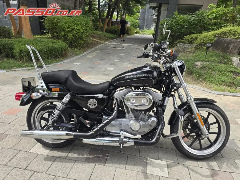 Harley-Davidson 883 SuperLow