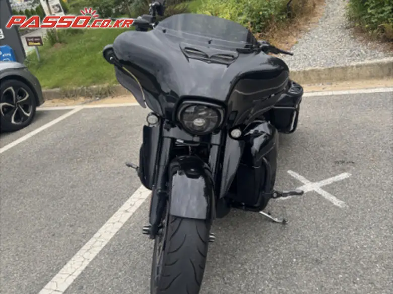 Harley-Davidson Street Glide Special