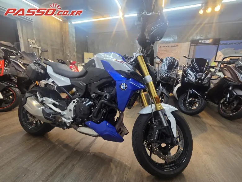 BMW F 900 R