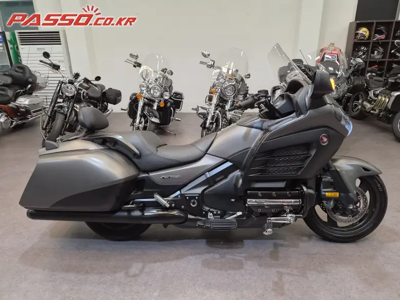 Honda Gold Wing F6B