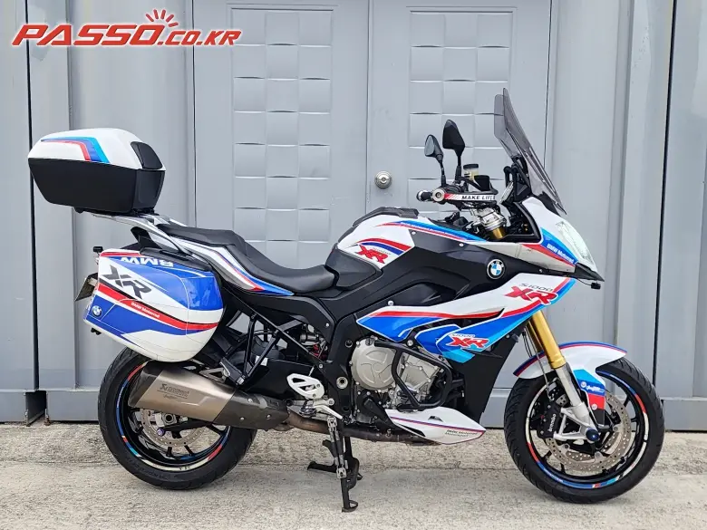 BMW S 1000 XR
