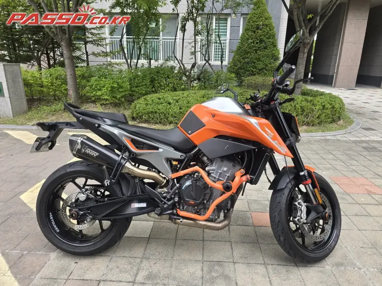 KTM 790 Duke