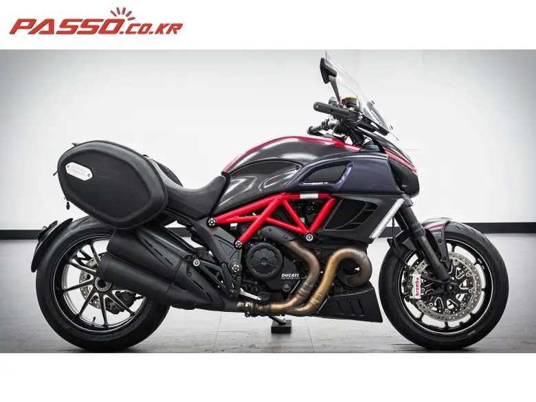 Ducati Diavel Carbon