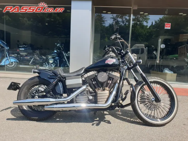 Harley-Davidson Dyna Street Bob
