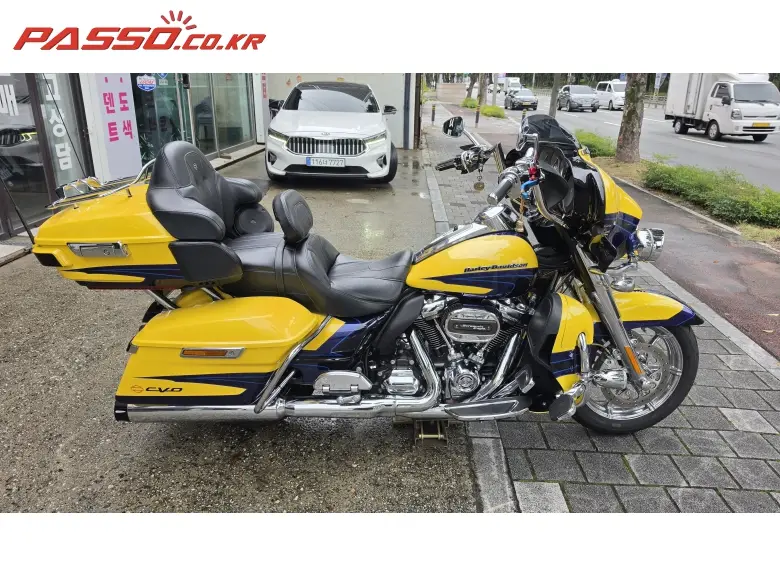 Harley-Davidson CVO Ultra Classic