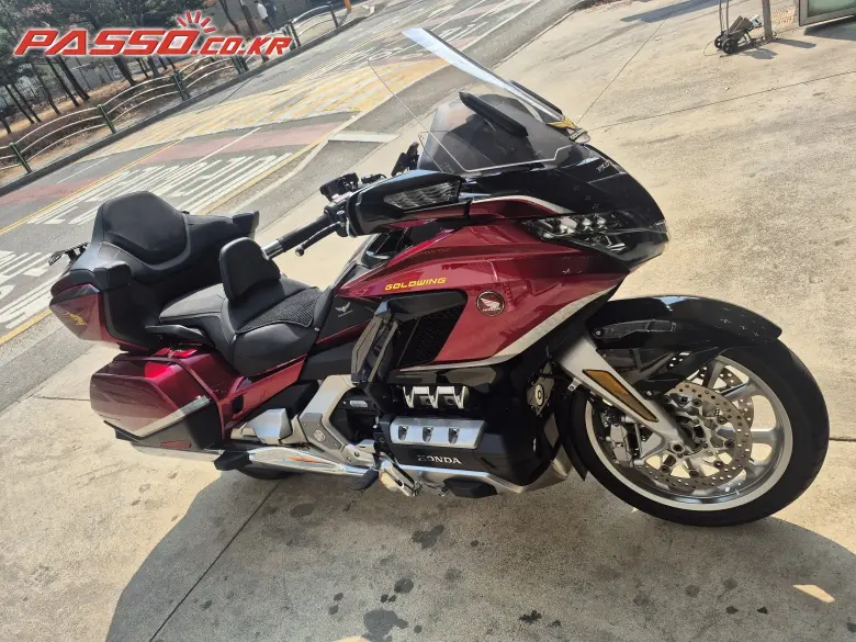 Honda Gold Wing Tour DCT Airbag