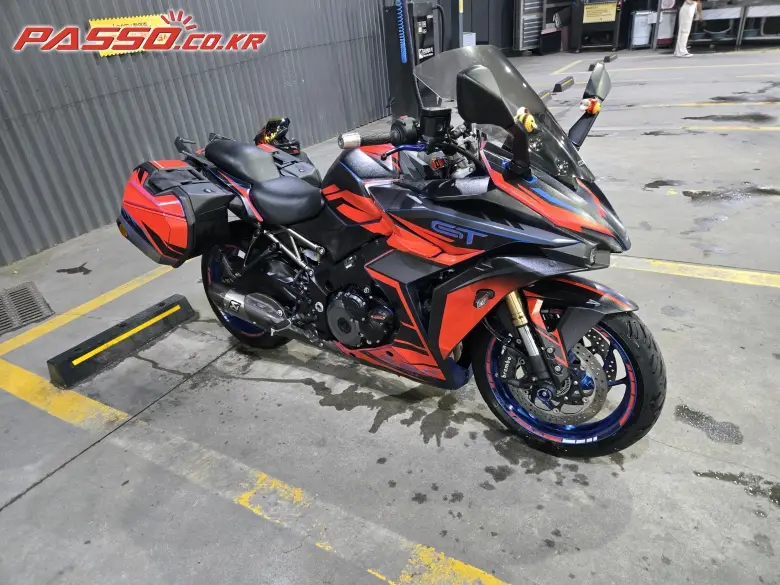 Suzuki GSX S 1000 GT