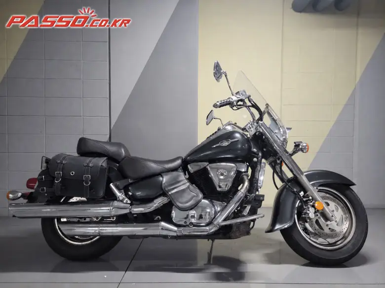 Suzuki Intruder 1500 LC