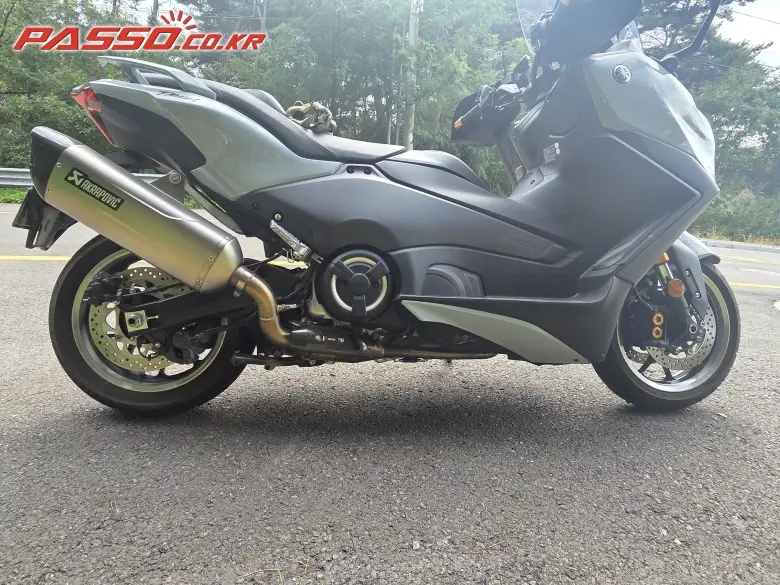 Yamaha TMAX 560
