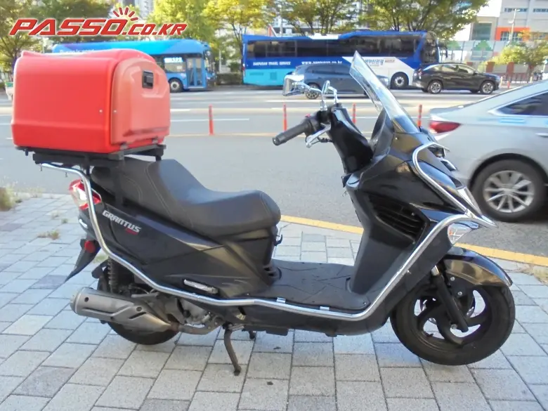 KR / S&T / Hyosung Grantus 125