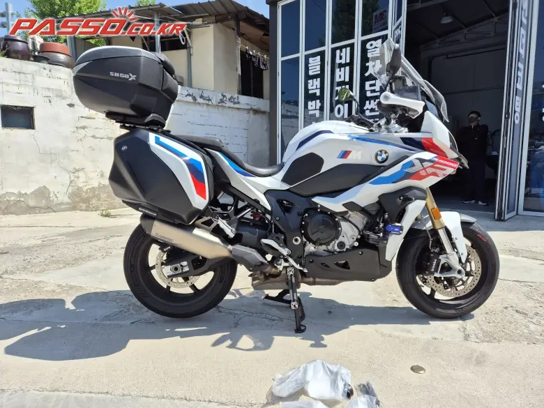 BMW S 1000 XR