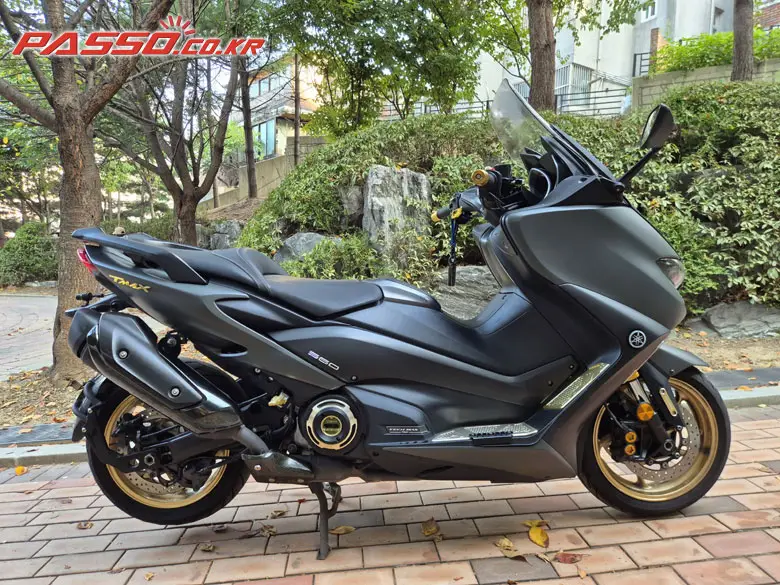 Yamaha TMAX 560