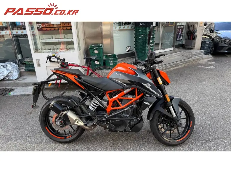 KTM 390 Duke