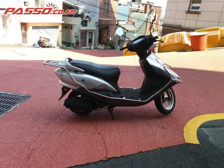 DNA Motors / Daelim Kite 125