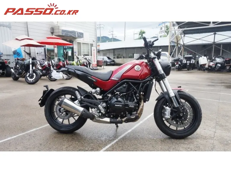 Benelli Leoncino 500