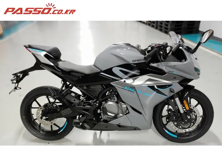 CFMoto 300 SR