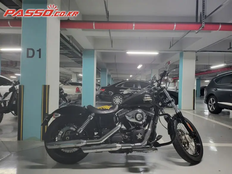 Harley-Davidson Dyna Street Bob