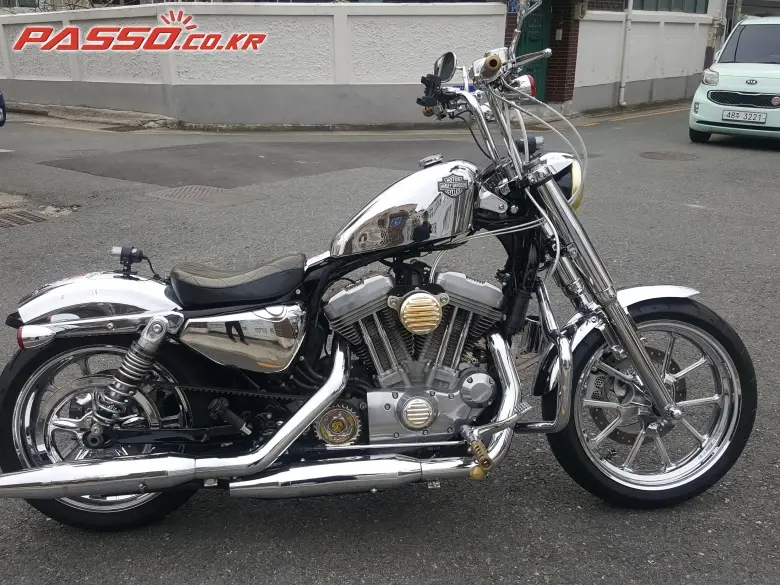 Harley-Davidson 883 SuperLow