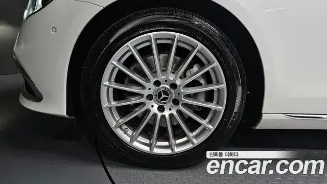Mercedes-Benz E-Class, 2021