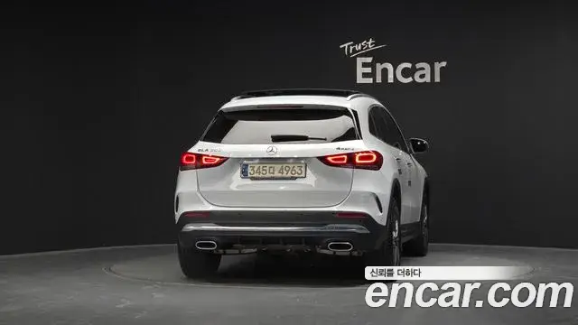 Mercedes-Benz GLA-Class, 2020