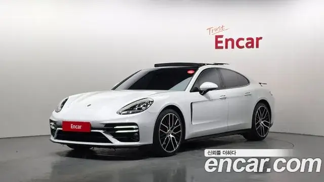 Porsche Panamera, 2023