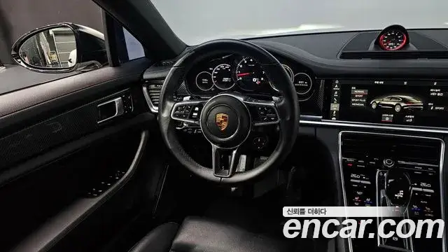 Porsche Panamera, 2018