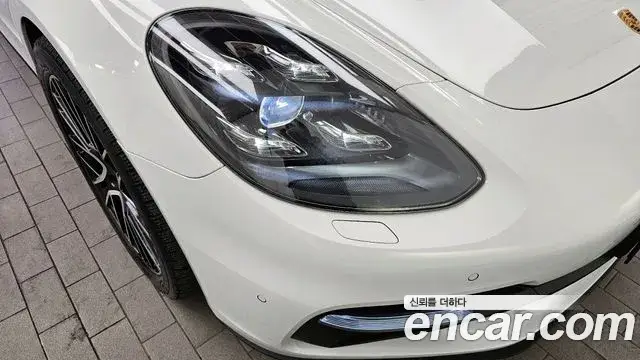 Porsche Panamera, 2018