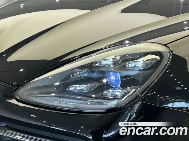 Porsche Cayenne, 2023