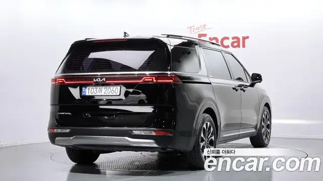 Kia Carnival, 2022