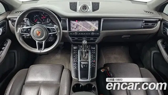 Porsche Macan, 2019
