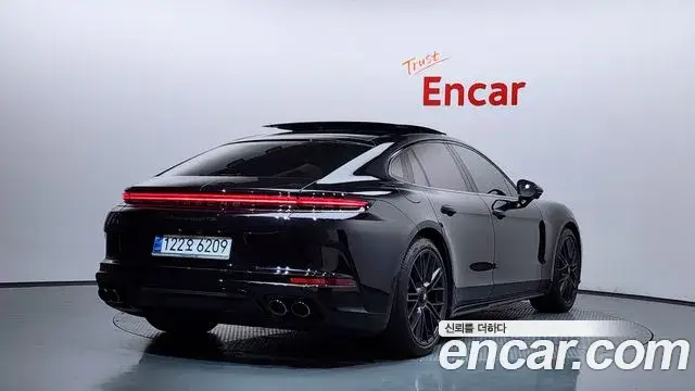 Porsche Panamera, 2025
