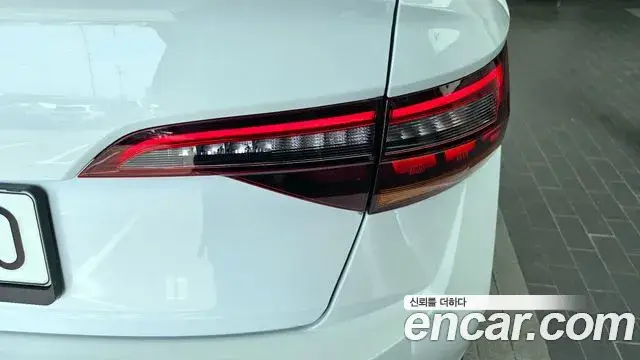 Volkswagen Jetta, 2022