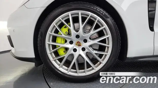 Porsche Panamera, 2018