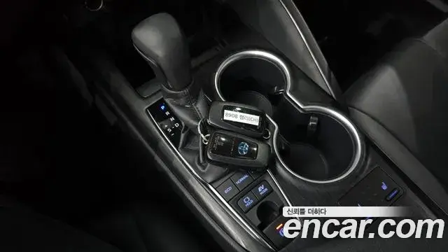 Toyota Camry, 2024